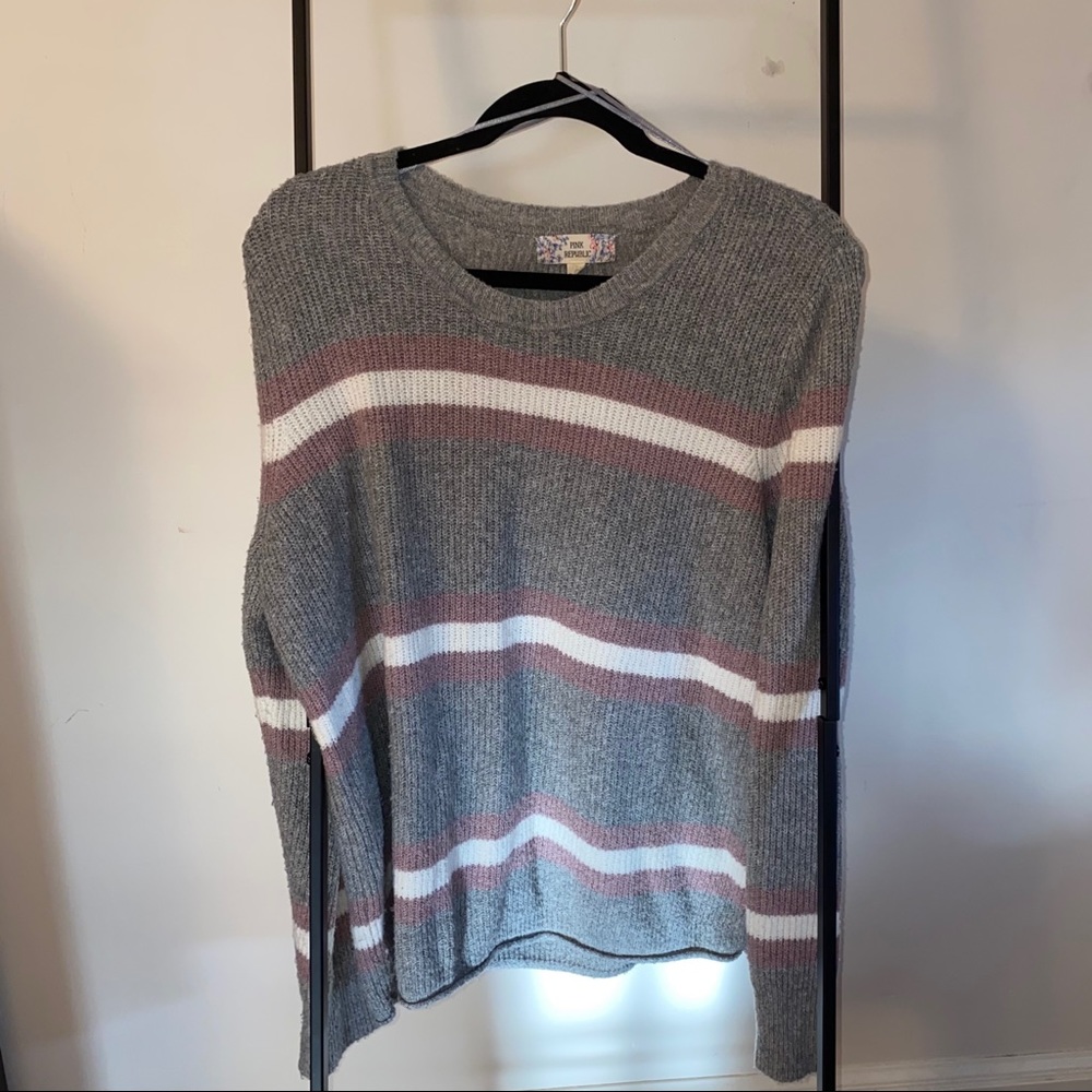 Juniors Grey Stripped Super Soft Sweater -xl